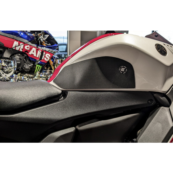 Eazi-Grip Eazi-Grip Yamaha R7 2021-2024 Black Tank Grips - PRO